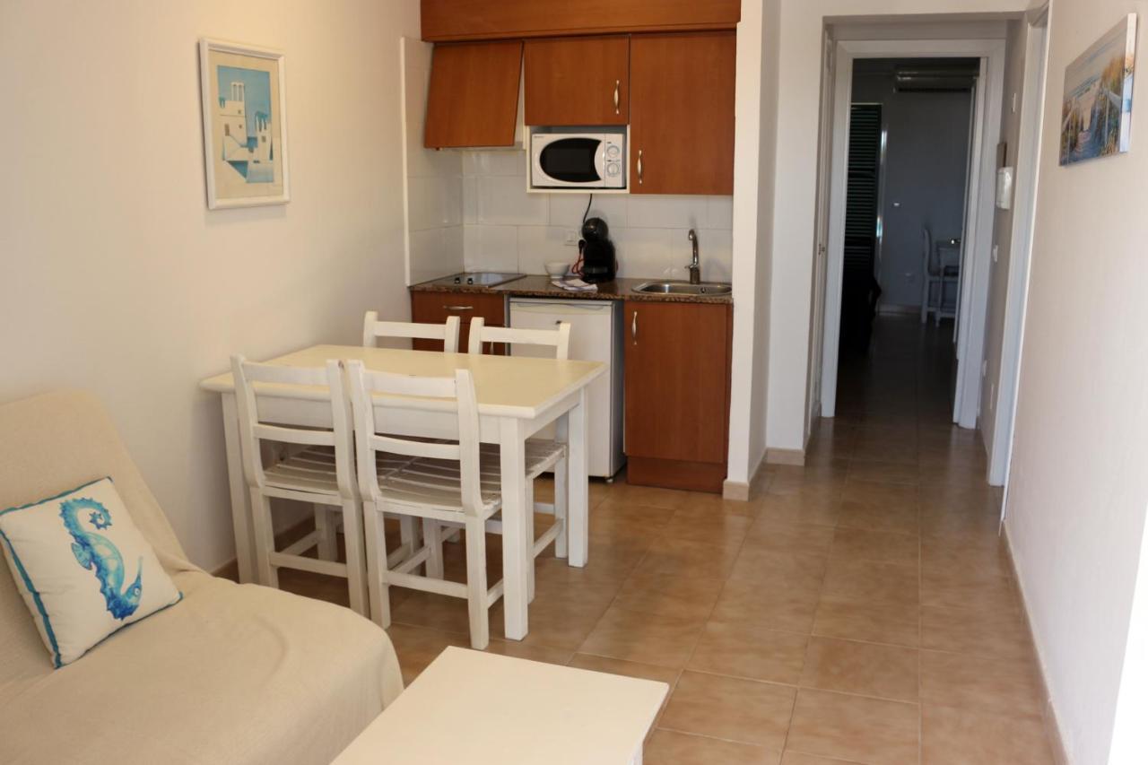 קאלה אן בלאנס Apartamentos Saura מראה חיצוני תמונה